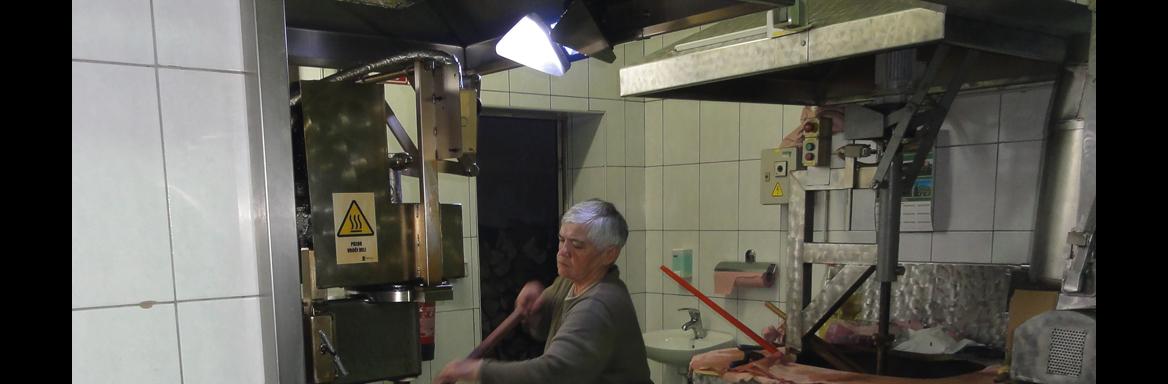 Pridelava bučnga olja. Foto: M. Godina Golija, 2019