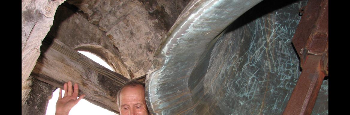 Pritrkavanje. Foto: M. Kovačič, 2006 