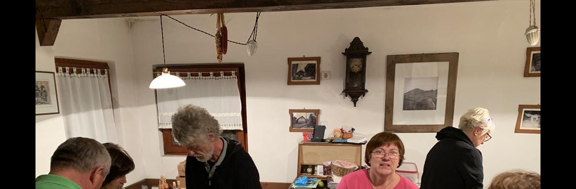 Sušenje sadja. Foto: M. Starič, 2019